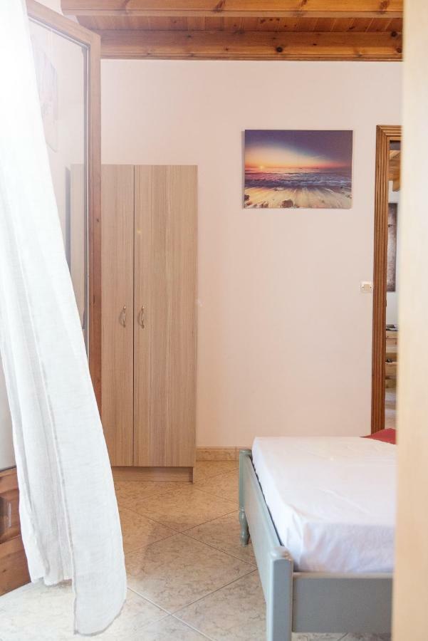 Vitaládes Villa Philippos מראה חיצוני תמונה